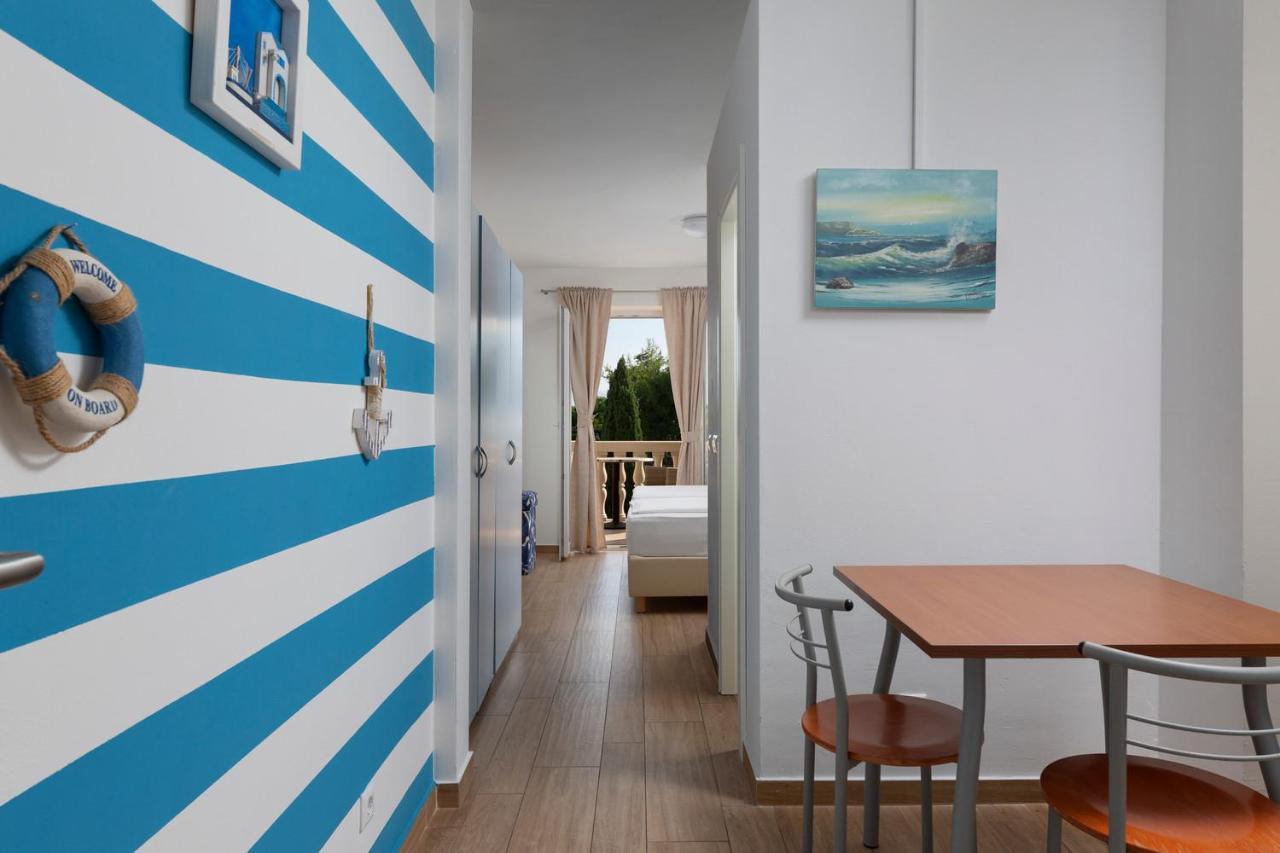 Villa Mediterranea ボル エクステリア 写真